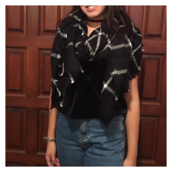 Blanket Scarf - Picture 4 of 4