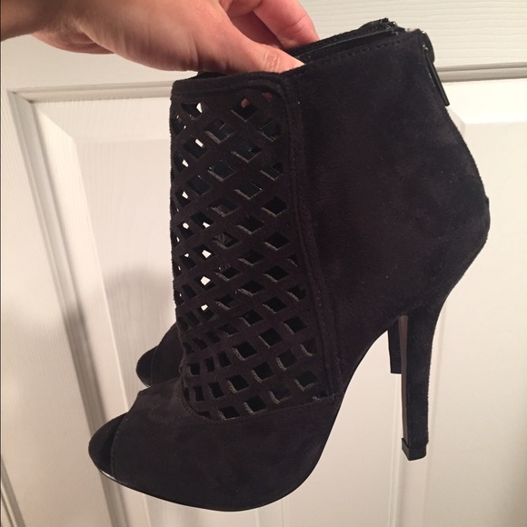 Black suede gladiator caged heel size 7