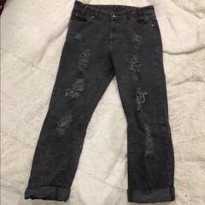 Black distressed boyfriend jeans