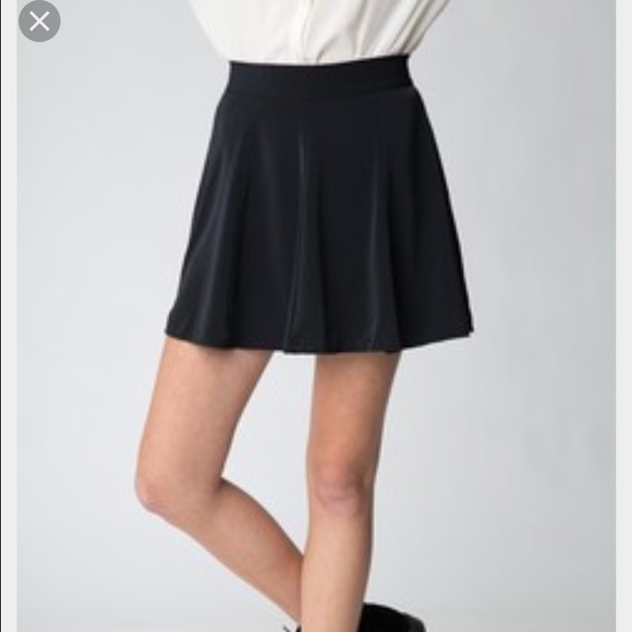 Brandy Melville skirt