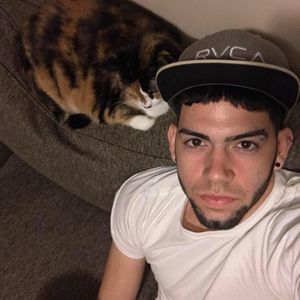 Meet your Posher, Cesar