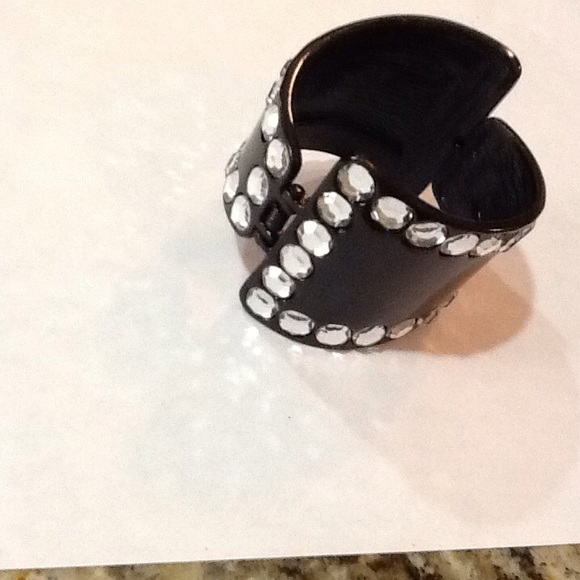 Black Rhinestones Cuff - Picture 3 of 4