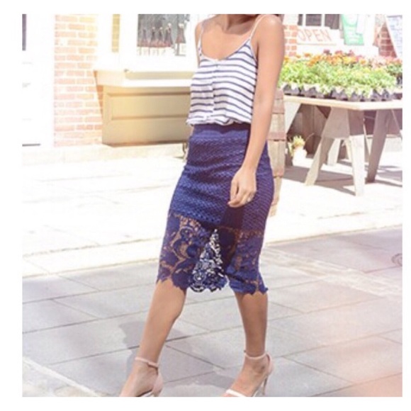 ✨Blue Crochet Lace Pencil Skirt✨ - Picture 3 of 4