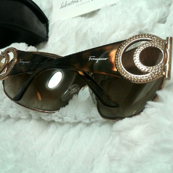 Ferragamo Eyewear main image 4