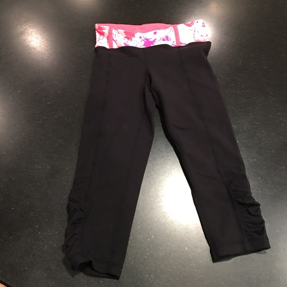 Ivivva Disney Capri leggings size 8
