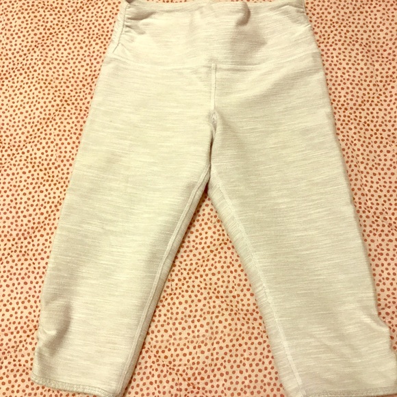 Lululemon Capri yoga pants