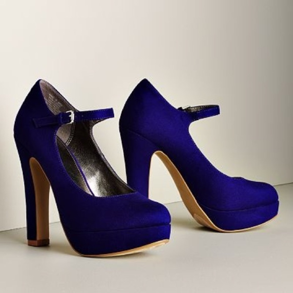ELLE blue pumps