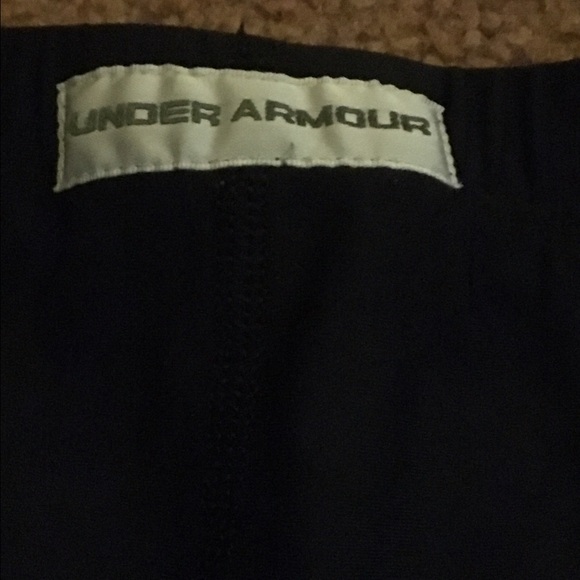 SALE🔴UNDER ARMUR - Picture 3 of 4