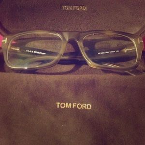 TOM FORD EYEWEAR👓