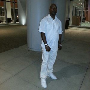 Meet your Posher, Dennis