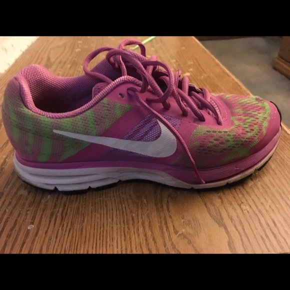 Nike women's - Picture 1 of 2