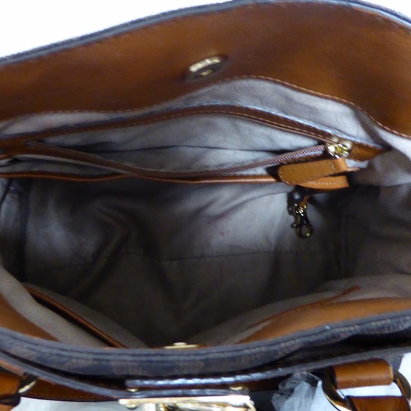 Authentic Michael Kors Purse - Picture 4 of 4