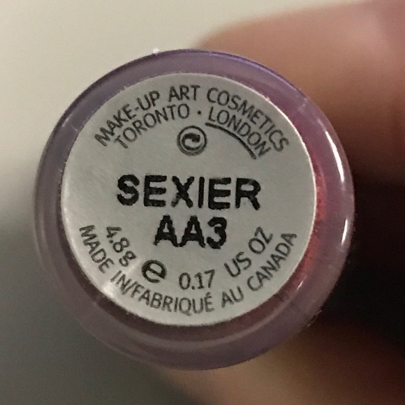 MAC Sexier lipglass Eddie Izzard VERY RARE HTF LE - Picture 2 of 4