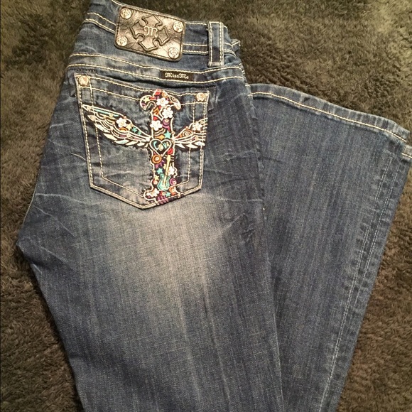 Miss Me Signature BootCut. Inseam 35"