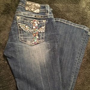 Miss Me Signature BootCut. Inseam 35"