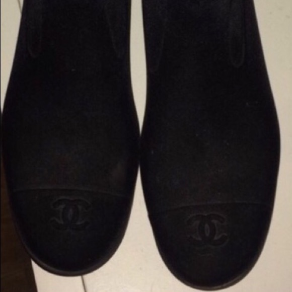 Chanel rubber/ velvet boots. - Picture 3 of 4