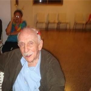 Meet your Posher, Edgardo josea