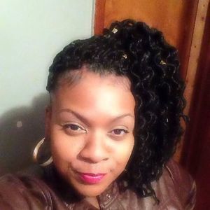 Meet your Posher, Toni