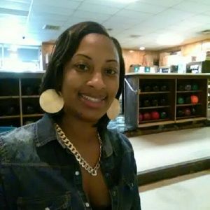 Meet your Posher, Yolanda