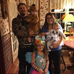 Meet your Posher, Niki