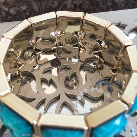 Turquoise and gold cuff - Picture 4 of 4