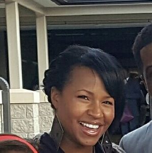 Meet your Posher, Dana