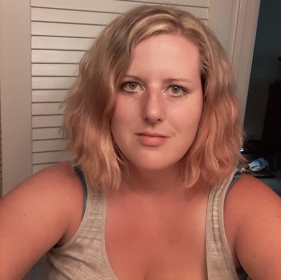 ๐น๏ธPOSH AMBASSADOR!๐น๏ธ - Picture 3 of 3