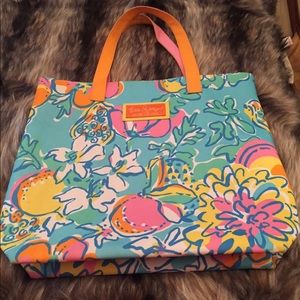 Lily pulitzer tote
