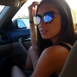 Meet your Posher, Tina