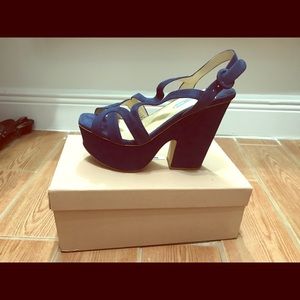 Original pair of Prada Shoes Size 8.5 - never used