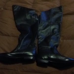 CL knee boots