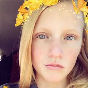 Meet your Posher, Makenzi