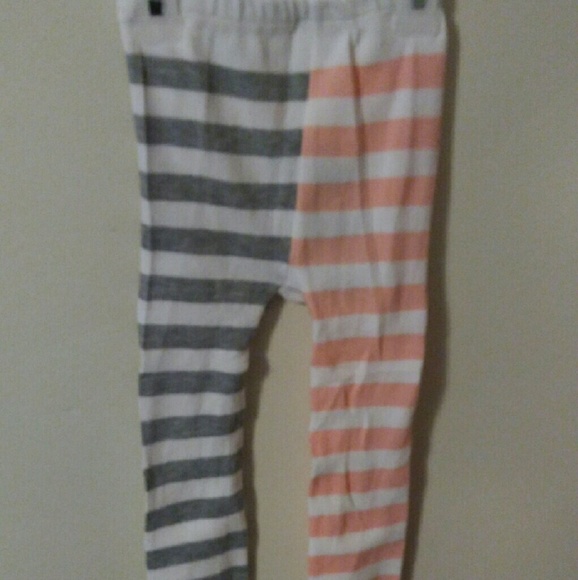 Knitted Designer Bottoms For Baby Girl - Picture 4 of 4