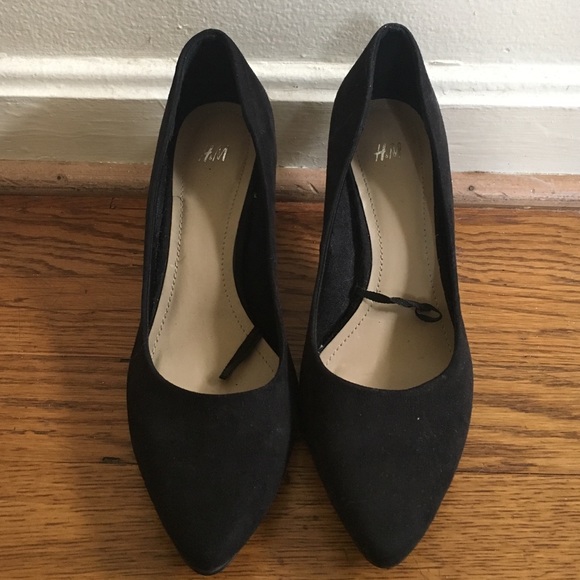 Black midi heels