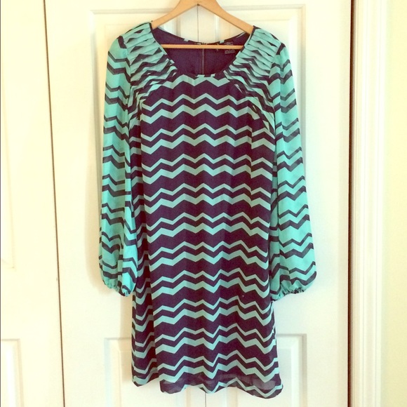 Turquoise and navy chevron size L dress
