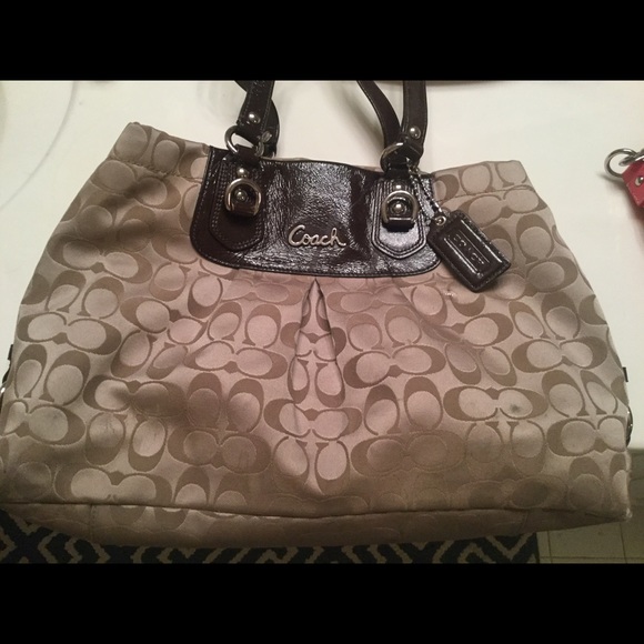 Coach shoulder bag with strap