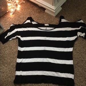 Cut out shoulder striped top
