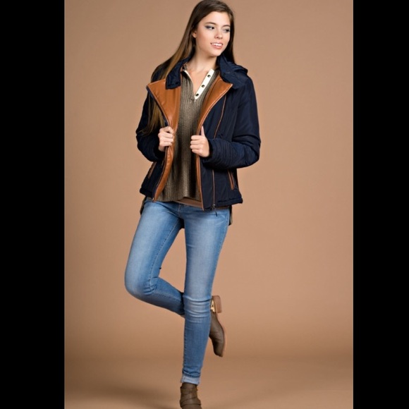 Bomber Jacket - Picture 3 of 4