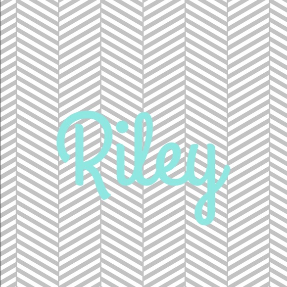 Meet your Posher, Riley - Picture 1 of 1