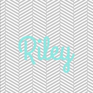 Meet your Posher, Riley