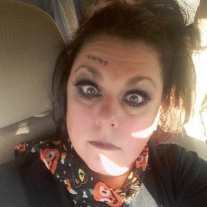 Meet your Posher, Marie