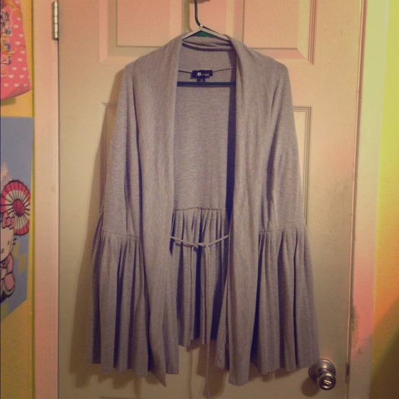 Grey Cropped Bell Sleeved Jacket Cardigan