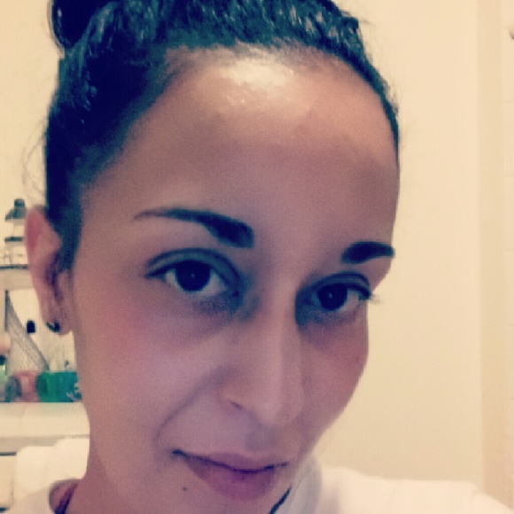 Meet your Posher, Frances