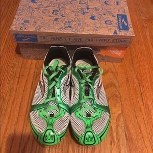 New Brooks PR Mid-distance Running Track Spikes.