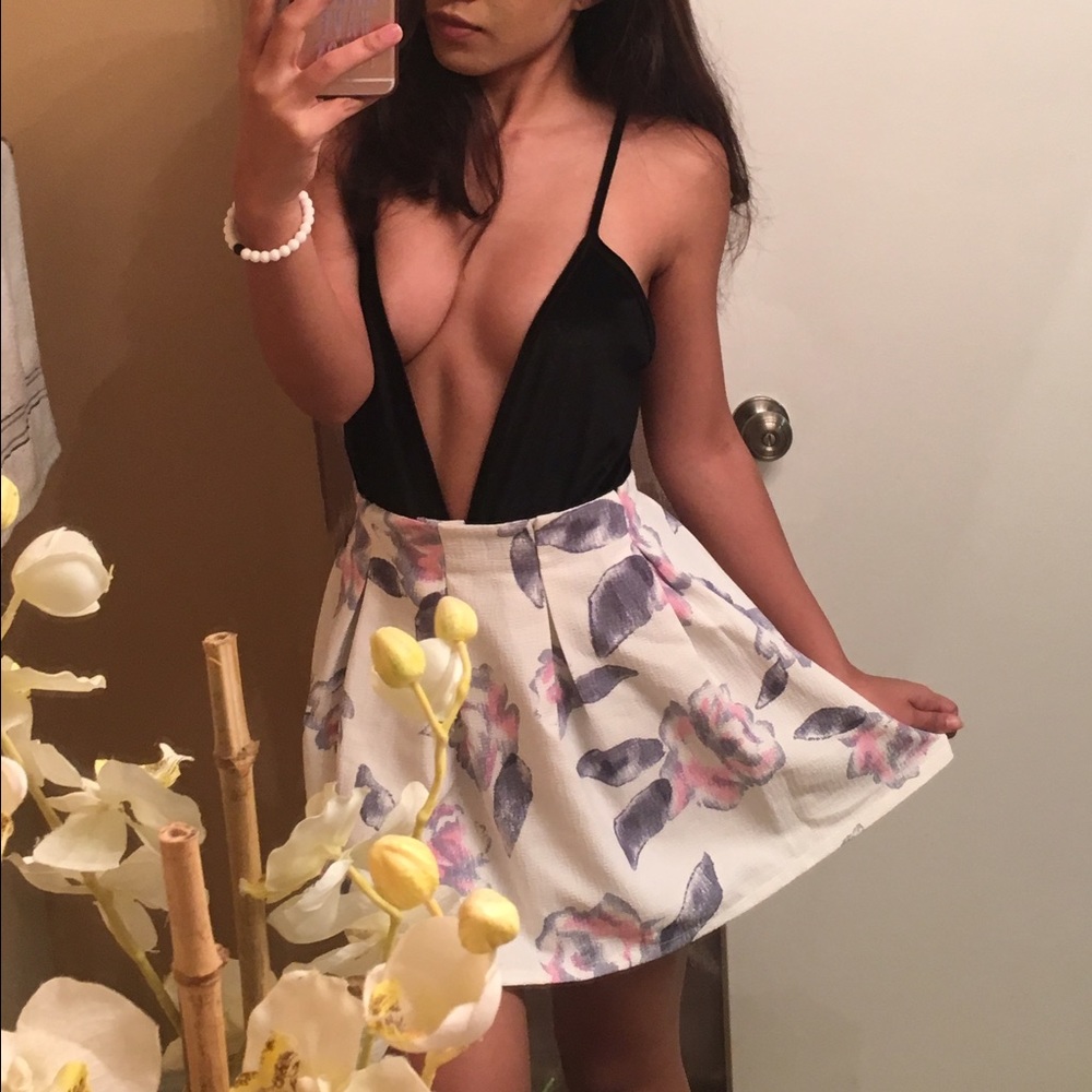 Pleated floral skirt