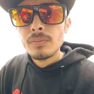 Meet your Posher, Mark