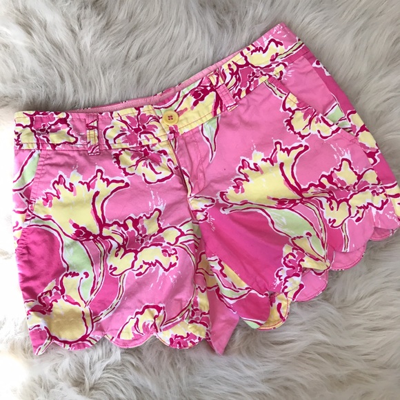 Lilly Pulitzer scalloped shorts