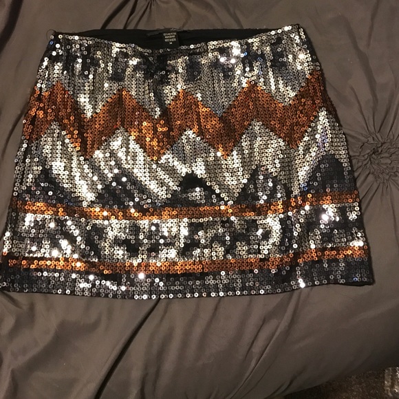 Buckle Sequined Mini- Size M