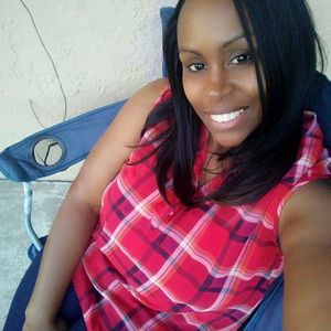 Meet your Posher, Victoria