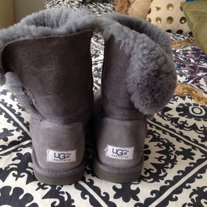 UGGs